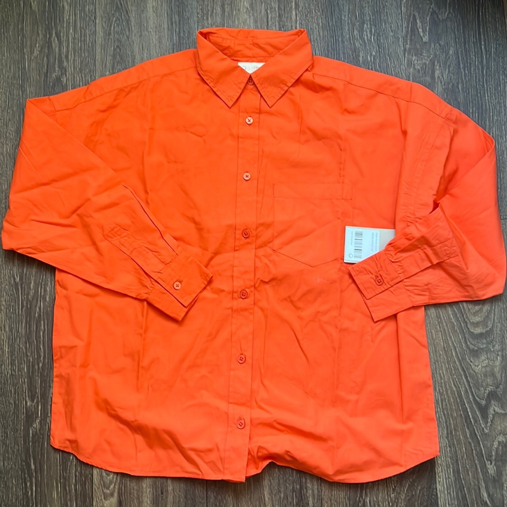 Classic Button Down - Picture 2 of 7